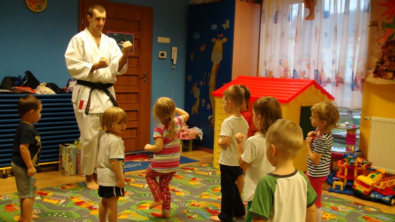 zajecia karate przedszkole gdynia