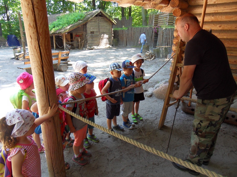 wycieczka-do-sopotu-skansen-grodzisko-spacer-po-molo