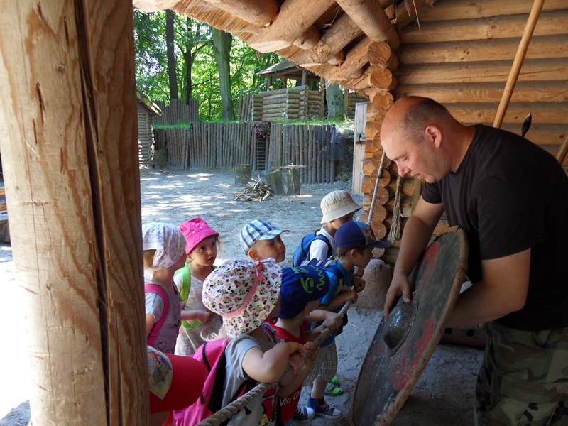 wycieczka-do-sopotu-skansen-grodzisko-spacer-po-molo